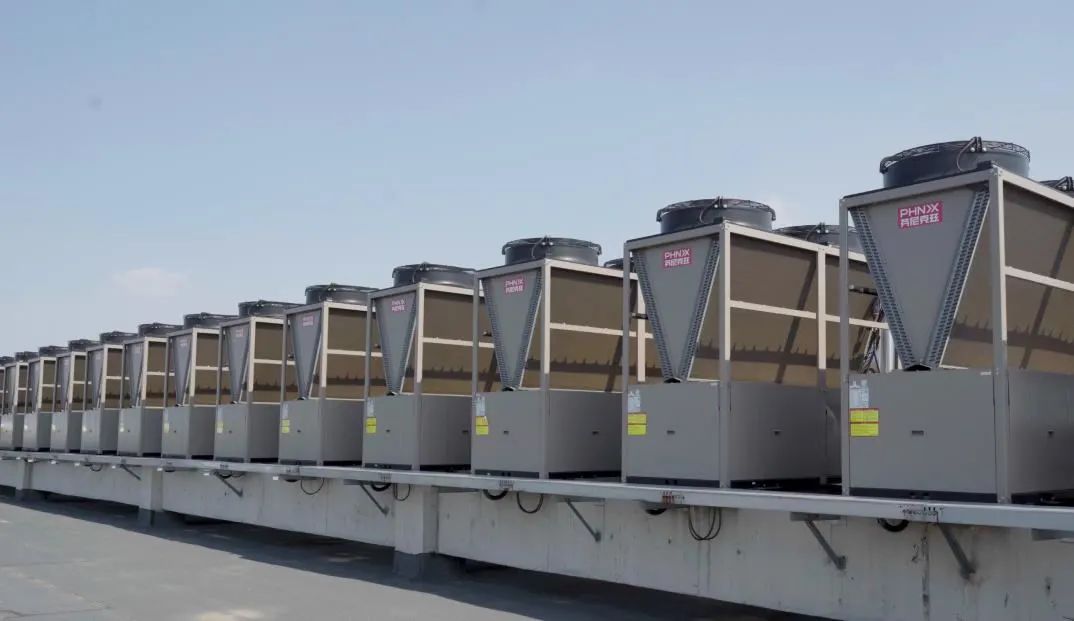 2000個平方供暖需要多大的空氣能熱水器 