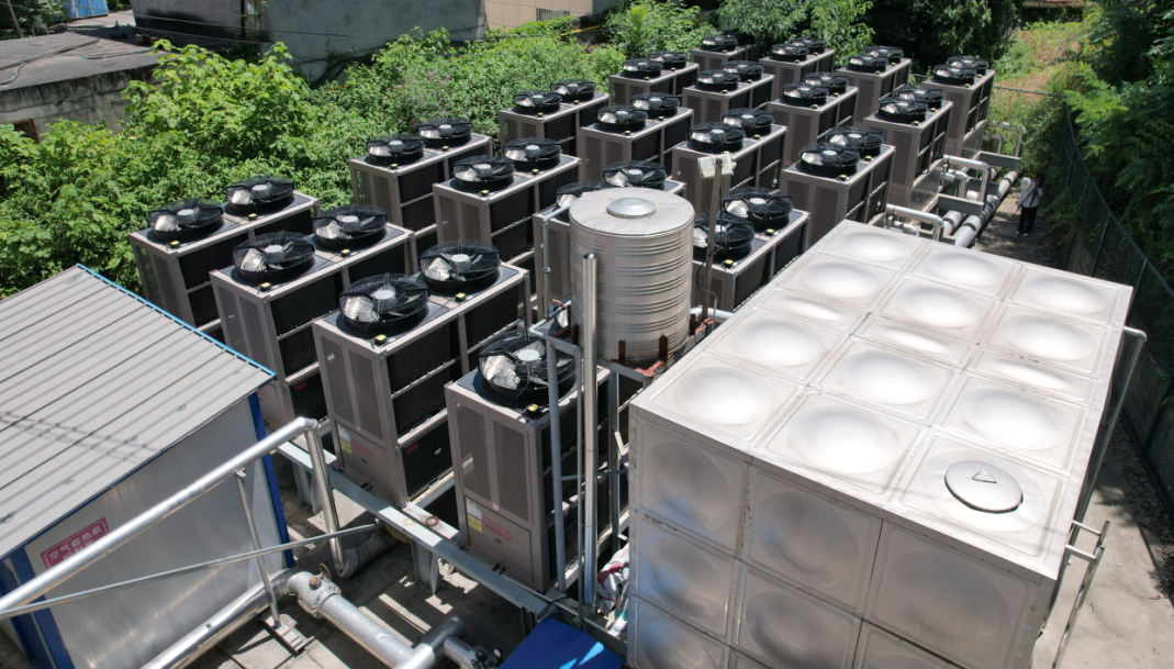 大3匹空氣能熱水器配多少噸熱水箱 