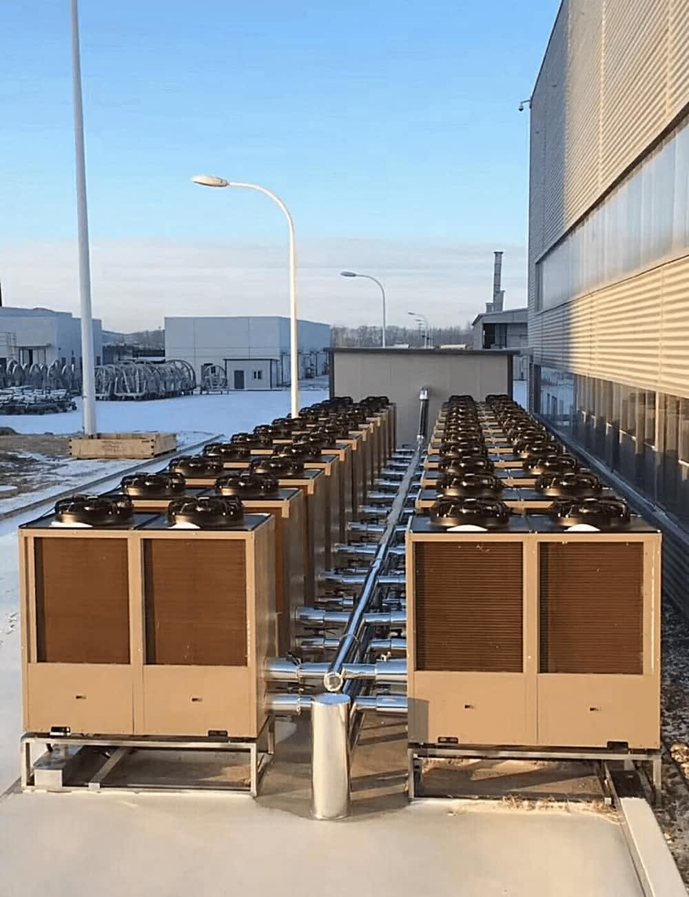 芬尼克茲超低溫空氣源熱泵滿足國內嚴寒地區的采暖及熱水需求 芬尼克茲超低溫空氣源熱泵滿足國內嚴寒地區的采暖及熱水需求