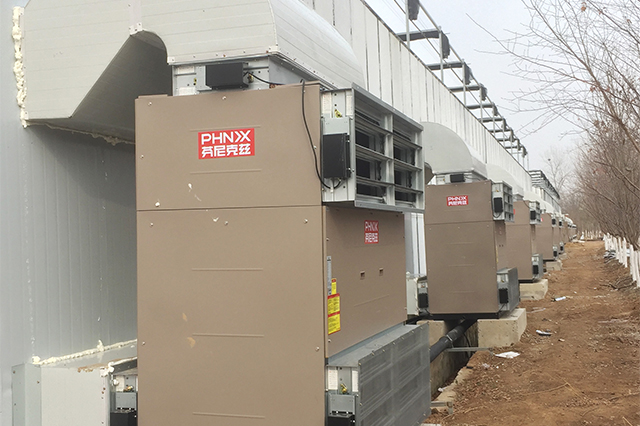 冬天大棚怎么保溫28° 看看芬尼空氣能供暖機 