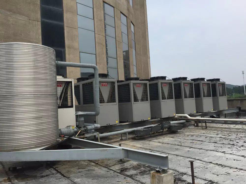 2噸空氣能熱水器一天耗電量多少 