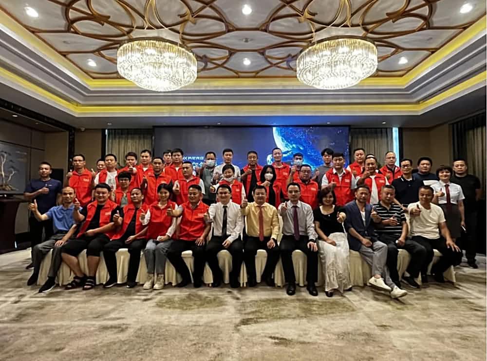 芬尼克茲的變頻三聯(lián)供