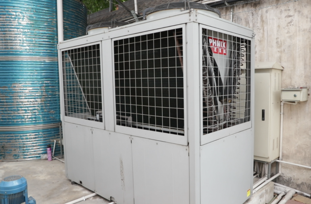 四川成都彭州一中的學(xué)校熱水項(xiàng)目 