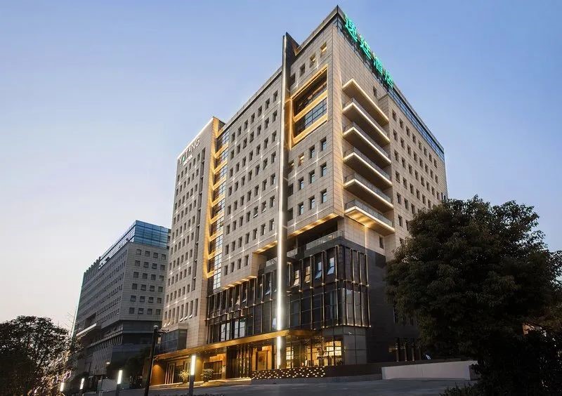 揭秘！芬尼克茲為何能成為酒店首選的空氣能品牌？