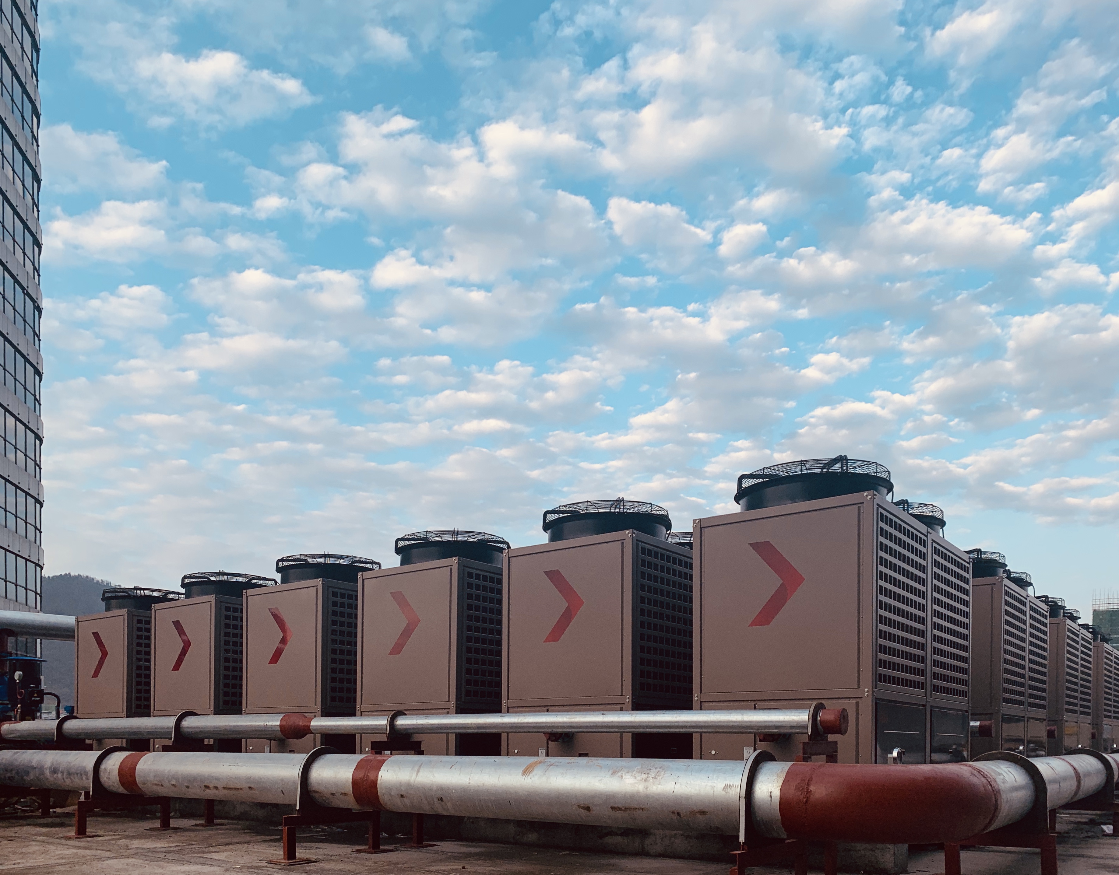 社區(qū)供暖鍋爐改造成空氣源熱泵采暖機組