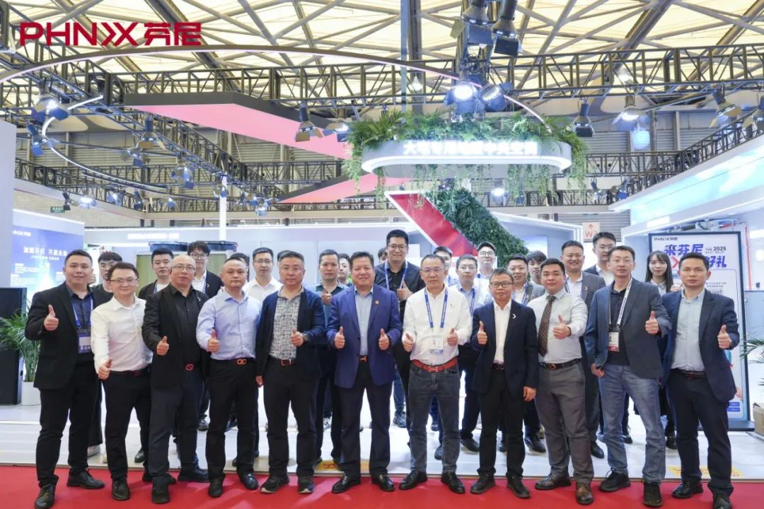 從 “中國智造” 到 “全球領跑”， 芬尼攜全場景高端熱泵方案閃耀中國制冷展